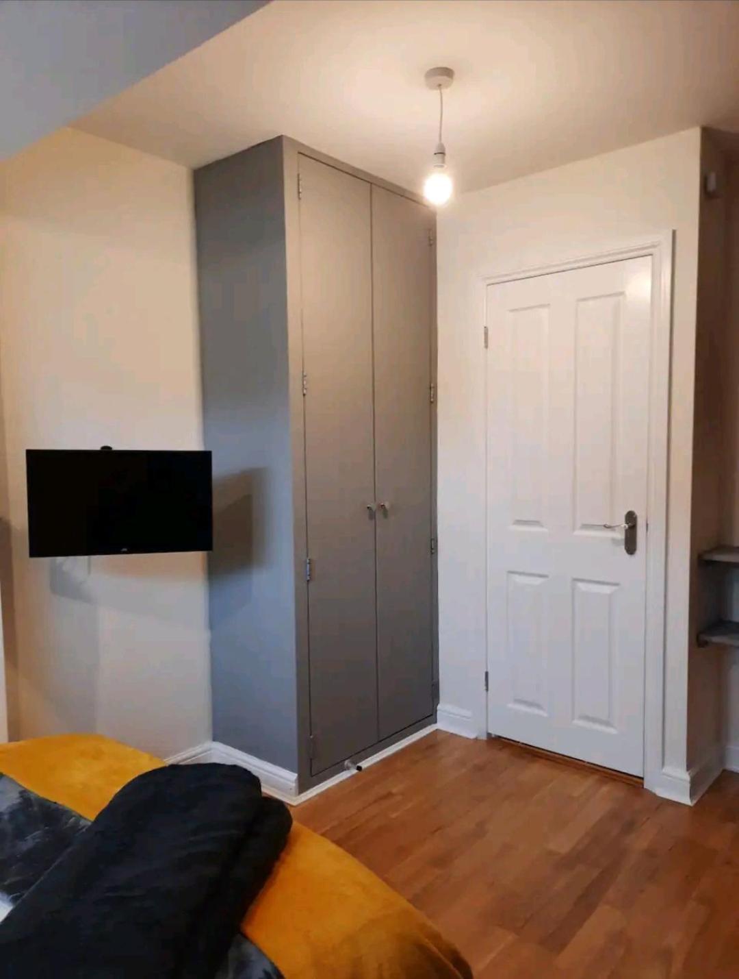 Double With Ensuite Close To Silverstone * Whittlebury